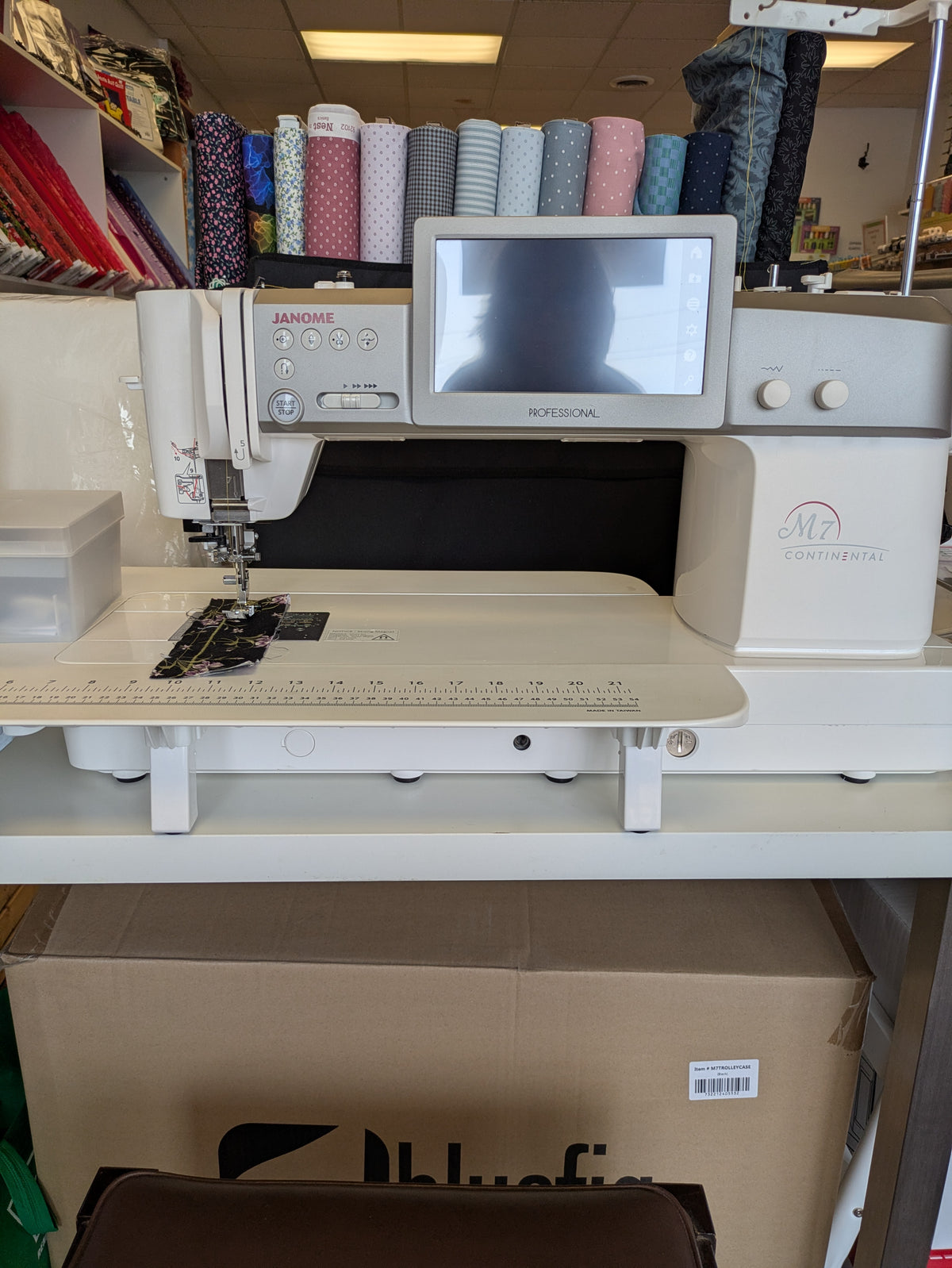 Continental M7 Consignment machine